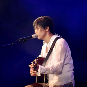 女生脱个精光让男生捅个爽
