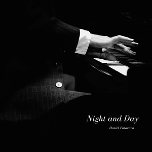 被两个男人绑着玩奶的视频
